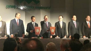 Castañón planteó al presidente de la República, Enrique Peña Nieto, tres propuestas para una agenda de desarrollo. (TWITTER)