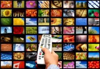 Anuncios. De acuerdo al análisis de PwC México, el incremento de los canales redujo las utilidades de las televisoras. (ARCHIVO)