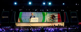 Peña Nieto advirtió que por primera vez en décadas, 'gracias a la reforma energética', 30 empresas de siete países se están incorporando a la industria energética mexicana. (NOTIMEX)