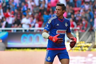 El portero de Chivas se suma a la lista de lesionados del equipo tapatío. (ARCHIVO)