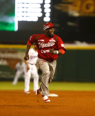 El jugador de Venados de Mazatlán Justin Green alcanza la segunda base. (EFE)
