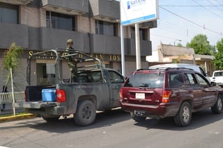 Presencia. Los militares efectúan rondines como parte del cambio de estrategia de seguridad en la región Lagunera. (ARCHIVO)