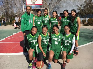 Las Lobitas de la Escuela Carlos Pereyra mostraron un gran nivel durante la eliminatoria regional de la disciplina de baloncesto femenil. (Especial)