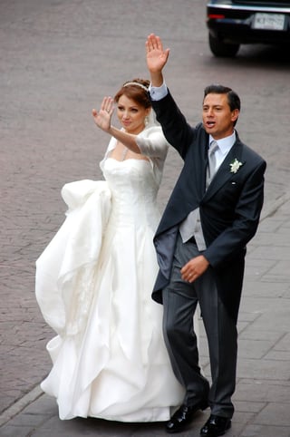 Angélica Rivera y Enrique Peña Nieto se casaron el 27 de noviembre de 2010 en la Catedral de Toluca. (ARCHIVO) 