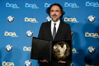 El mexicano ganó en la entrega que se realizó este sábado en un hotel de Century City como mejor realizador por su trabajo en The Revenant. (AP) 