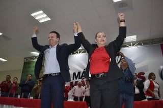 Leticia Herrera Ale agradeció a todos los miembros de su partido por la confianza depositada y auguró un triunfo histórico para el PRI el próximo cinco de junio de este 2016. (EL SIGLO DE TORREÓN)
