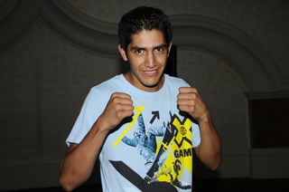 Echeverría (19-1, 17 KO's) enfrentará en la pelea estelar al obregonense Fernando García Cárcamo (21-6, 15 KO's) a diez rounds en peso Superligero.