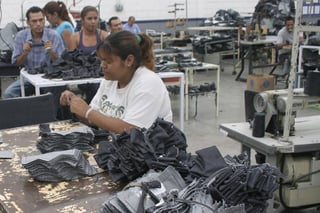 Afectación. Impacta el precio del dólar a la industria textilera en Durango, sobre todo en el precio del producto terminado.
