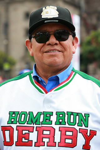 La leyenda mexicana del beisbol tiene una cita en marzo.