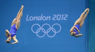 La clavadista Abby Johnston participó en Olímpicos de Londres 2012 en el modo sincronizado. (AP)