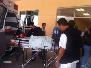 El menor abandonó esta mañana el Hospital General de Torreón para ser trasladado a Texas. (EL SIGLO DE TORREÓN)