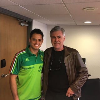 El estratega se reunió con Hernández en el hotel de la Selección Nacional.