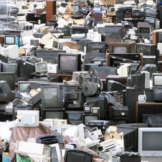 Problema. En 2015, cada mexicano en promedio tiró 9 kilógramos de basura electrónica.