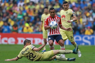 Edwin Hernández (centro) aseguró que ‘este equipo se está rompiendo la madre por esta playera y por toda la afición’. (Jam Media)
