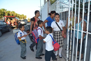 De regreso.- Clases se reanudarán en Coahuila el lunes 4 de abril, un día antes del programado en el calendario escolar. (ARCHIVO)
