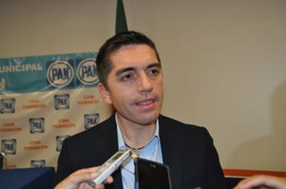 Luis Fernando Salzar criticó la respuesta del alcalde, Miguel Ángel Riquelme, a las observaciones del Colegio de Arquitectos sobre el proyecto del teleférico. (ARCHIVO)