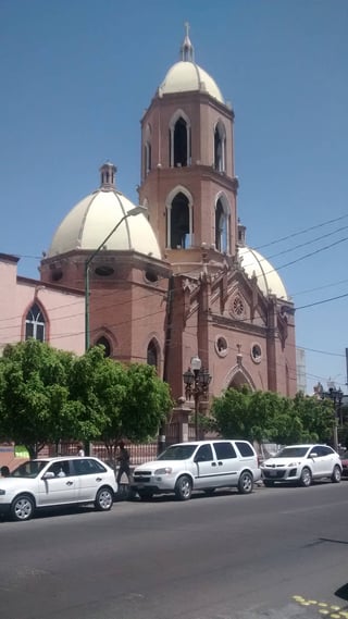 Aspecto. La Catedral de Nuestra Señora de Guadalupe tiene más de cien años de antigüedad. (EL SIGLO DE TORREÓN)