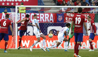 El Málaga cayó 1-0 en su visita al Atlético de Madrid. (EFE)