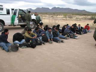 Migrantes. La patrulla fronteriza de Estados Unidos señaló que tuvieron que ampliar las medidas de emergencia.
