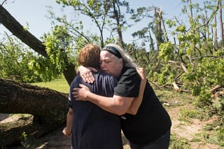 Doloroso. Residentes de Texas han perdido a familiares, amigos y pertenencias, luego de las fuertes tormentas.