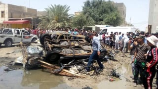Sin paz. Una jornada violenta se vivió en las calles  de Samawa, en el sur de Irak. (EFE)