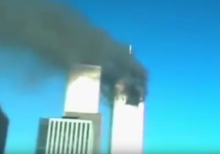 Puede percibirse el ataque a las Torres Gemelas de Nueva York, ocurrido el 11 de septiembre de 2001. (YOUTUBE)