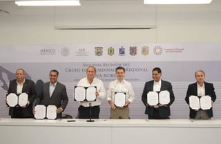 Unidos. Los  gobernadores de Coahuila, Nuevo León, Tamaulipas, Durango y San Luis Potosí, firmaron el acuerdo. (EL SIGLO DE TORREÓN)