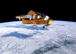 Cryosat, lanzado en 2010, fue el primer satélite en medir el grosor del hielo en los polos y verificar el cambio climático. (ARCHIVO)