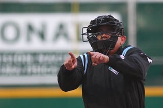 Los 'hombres de azul' son imprescindibles en el beisbol, por lo que Humberto Sáiz compartirá actualizaciones a los laguneros. (Jam Media)