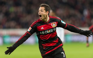 Hernández fue mencionado por la Bundesliga como el mejor jugador del Bayer Leverkusen, luego de un análisis de la temporada 2015-16. (ARCHIVO)