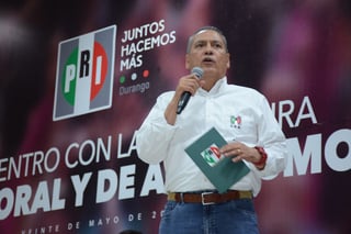 Beltrones fue cuestionado ampliamente sobre el caso de los ex candidatos de Hidalgo, Villagrán y Mainero, a quienes se les quitó su candidatura. (ARCHIVO)