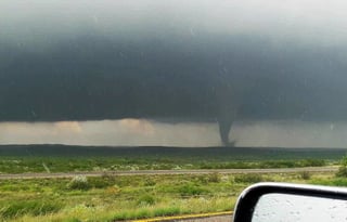 La información que ha surgido en redes sociales sobre posibles tornados en Coahuila es falsa, según informó la Segob. (ARCHIVO)