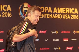 Juan Carlos Osorio, técnico de la Selección Mexicana, ofreció una conferencia previa a su encuentro ante Venezuela. (Notimex)