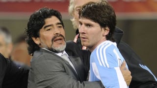 Maradona afirmó hoy que Messi 'es un fenómeno como jugador y como pibe'. (ARCHIVO)