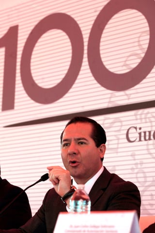El titular de la Cofepris, Julio Sánchez y Tepoz, presentó un balance de las acciones desarrolladas durante los primeros 100 días de gestión. (EL UNIVERSAL)