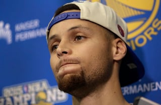 Curry afirmó que esta experiencia lo hará más contundente para la siguiente temporada, además servirá de motivación para que todo el equipo llegue a su máximo nivel. (AP)