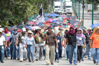 Marchas. Las marchas  de la CNTE se extendieron a Guerrero y Chiapas, entre otros estados.