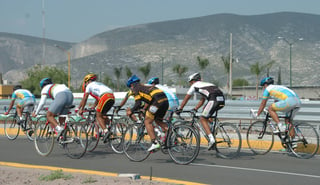 Una carrera de ruta con destino a Nazareno, se tendrá el próximo domingo, en la prueba que organiza la Liga Ciclista de Veteranos. (Archivo)