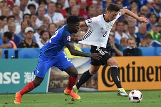 Un total de 19.2 millones de personas vieron por televisión en Francia el partido de semifinales de la Eurocopa que disputó su selección con Alemania, la mayor audiencia en el país desde 2006, según Médiamétrie. (EFE)