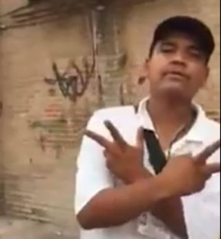 Servicio. El video que protagonizó Ghioel Valero Coronado, empleado de parquímetros se hizo viral. (CORTESÍA)