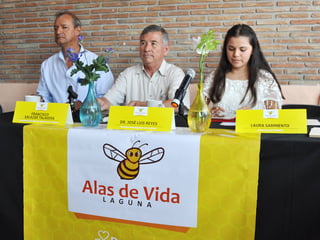 Ayuda. Lanzan el proyecto Alas de Vida Laguna en apoyo a los apicultores laguneros, repoblando 300 colmenas. (GUADALUPE MIRANDA)