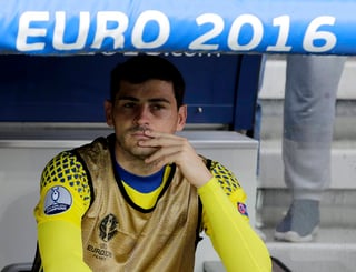 Íker Casillas no fue titular con su selección en la Eurocopa. (EFE)