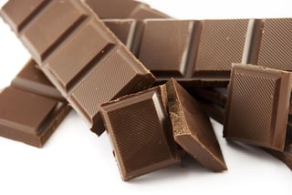La creación de la golosina tiene como objetivo prevenir la obesidad infantil y para ello el chocolate, semiamargo, contiene proteínas y antioxidantes gracias al relleno. (ARCHIVO)