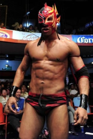 El popular gladiador lagunero ha logrado colocarse como uno de los estelares del CMLL. (Especial)
