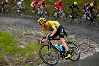Chris Froome está a punto de convertirse en el primer ciclista en defender el título desde que lo lograra Miguel Indurain en 1995. (EFE)   