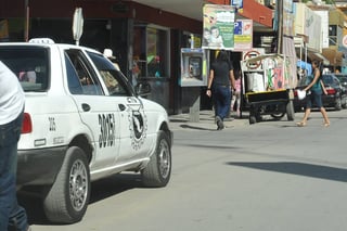 Taxis. La empresa Uber planea operar en la Comarca Lagunera, pero en Lerdo las autoridades todavía no discuten el tema. (ARCHIVO)