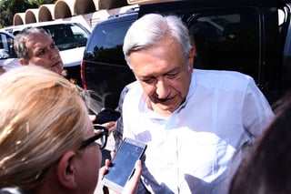 En su declaración patrimonial López Obrador reporta un ingreso anual de 600 mil pesos; es decir, 50 mil pesos mensuales como presidente de Morena. 
