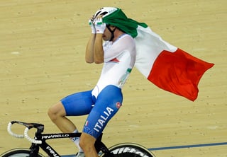 El ciclista italiano Elia Viviani consiguió el oro en el omnium. (AP)