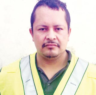El sentenciado quien se desempeñaba como profesor de educación sexual en el plantel ubicado en el municipio de San Juan del Río, Durango, responde al nombre de Francisco Ceniceros Escobar, de 29 años, con domicilio en Nazas. 
