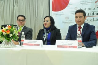 Innovador. Leticia Hervert Sáenz presentó 10 propuestas para reactivar la economía mexicana.